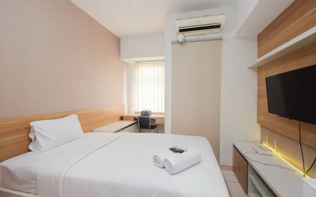 Modern Studio with Great Lake View at Springlake Summarecon Apartment