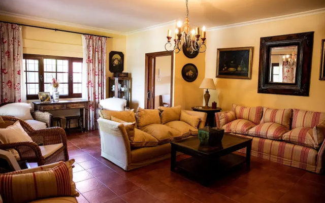 Villa Lucrecia