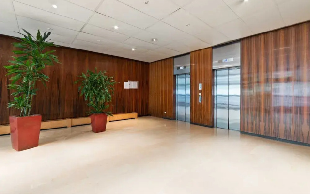 Chic Apartment Near the Champs-elysées