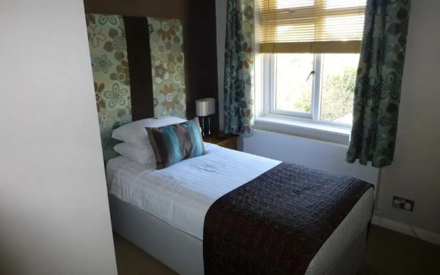 Waters Reach Guest House