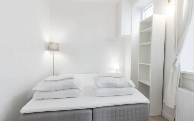 ★ 170SQM Apt. 50M to Main Street, Metro & canals ★
