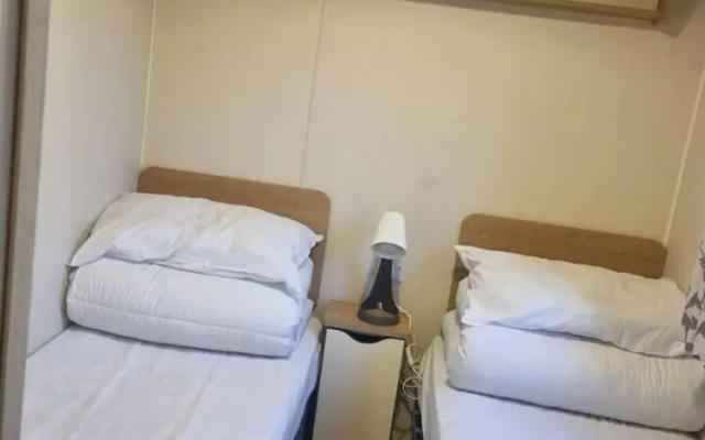 Stunning 8 Berth Caravan in Poole