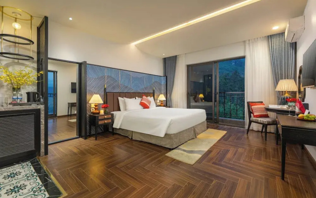 DeLaMont Sapa Hotel