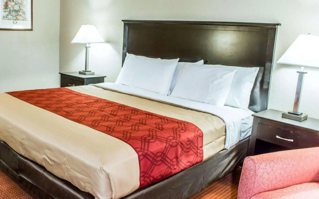 Econo Lodge Burlington I-40
