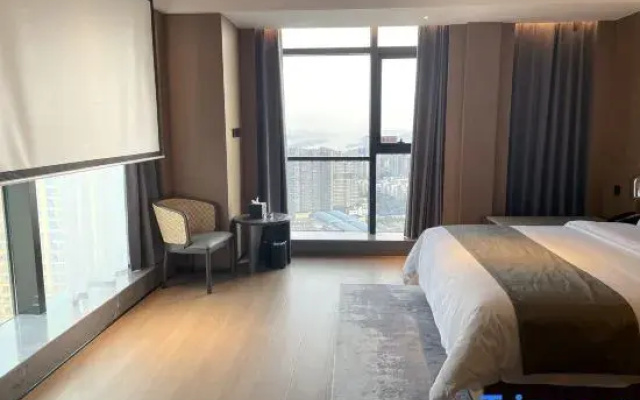 Sheyue Hotel (Binjiang Financial Center Liugouyu Subway Station)