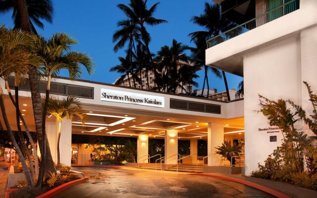Отель Sheraton Princess Kaiulani вид на фасад