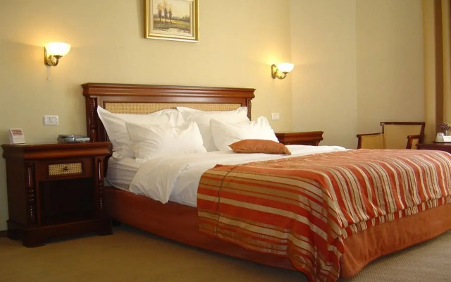 Atrium Hotel Ateneu City Center