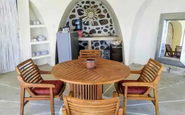 Mentigi Bay Dome Villas