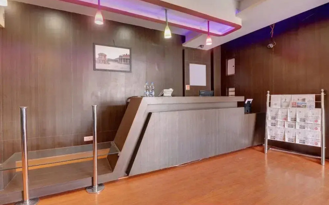 Genx By OYO Rooms