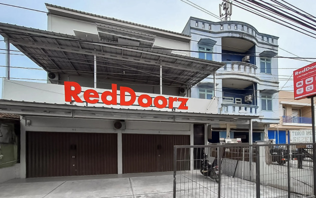 RedDoorz @ Jalan Pangeran Tirtayasa Lampung 2