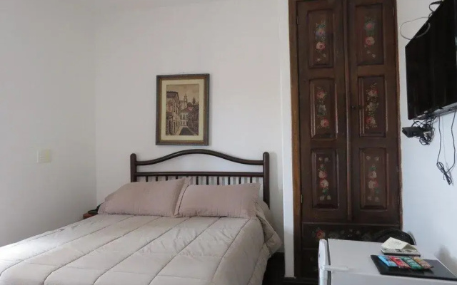 Hotel Colonial
