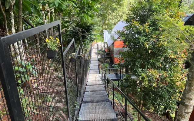Santhi Hill View Resort