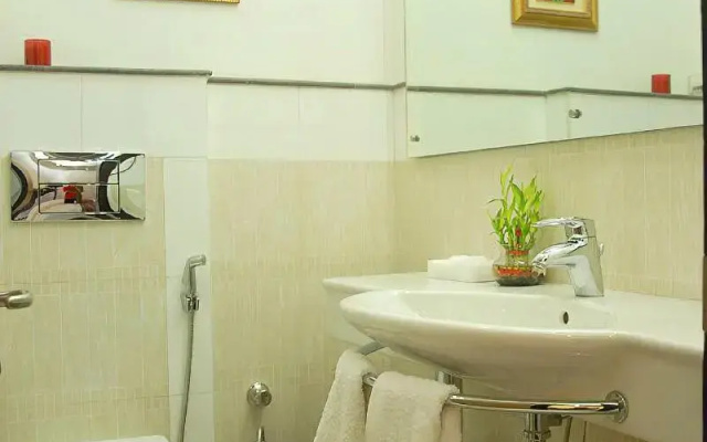 Iris Park Hotel