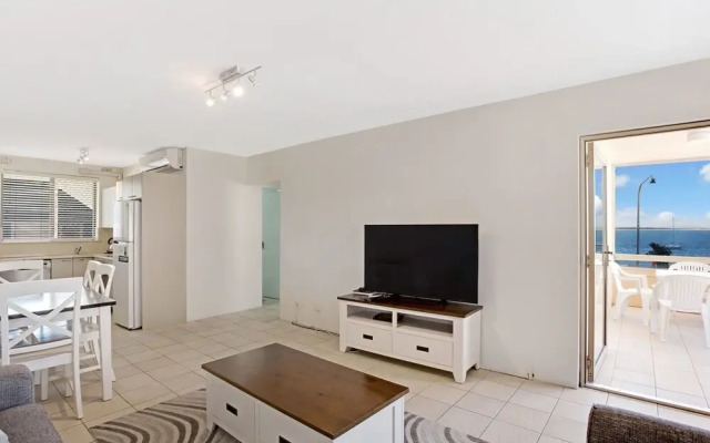 Bay Village Unit 14 47 Shoal Bay Road