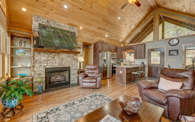 Sun's Cabin by Escape to Blue Ridge