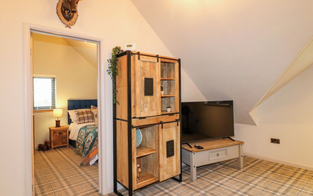The Oak Room - Windmill Country Retreats