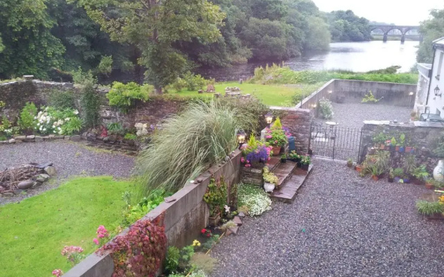 Riverside House