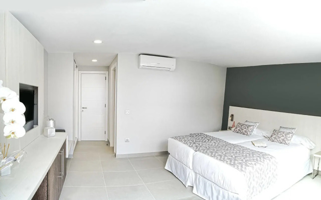 Sanom Beach Resort - Adults Only