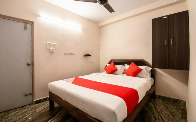 OYO 2653 The Orange Hotel