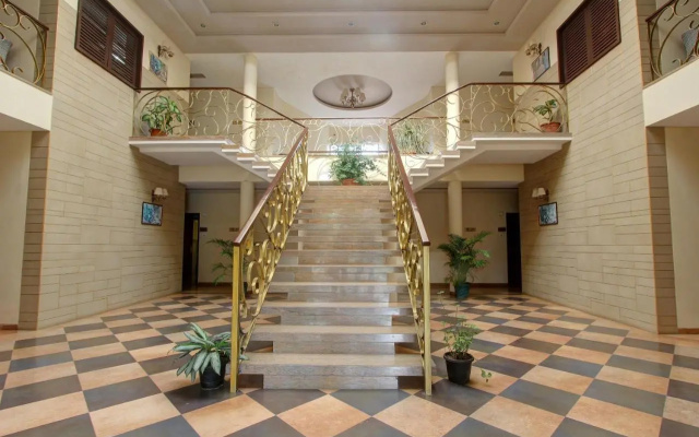 Golden Amoon Resort