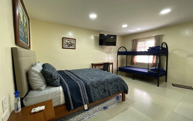 Monty's Riverside View Resort by Cocotel