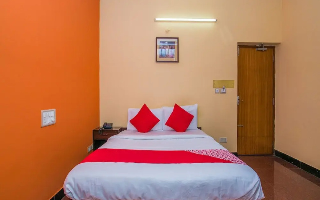 OYO 16896 Priyanka Residency