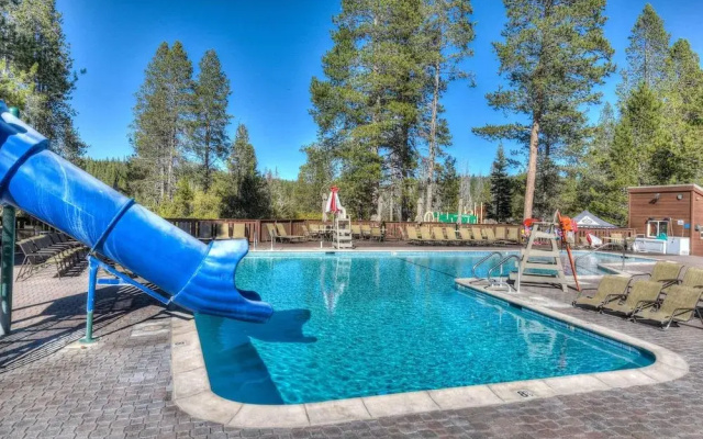 Serenity at Tahoe Donner | Peaceful, Close to Ski & Lake