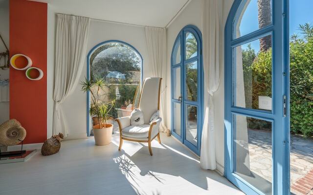 Port Alacati Hotel Чешме вид на фасад