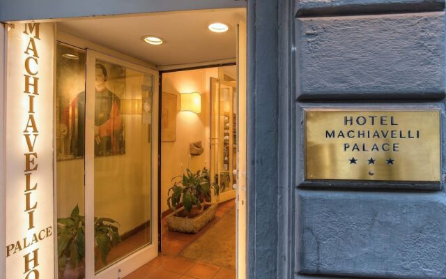 Hotel Machiavelli Palace вид на фасад