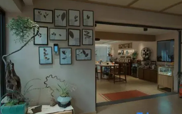 Yunqi Chinese Inn (Kunming Dianchi Haigeng Dam)