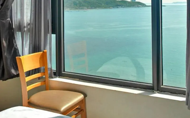 Hanz Business Suite Oceanus Condotel