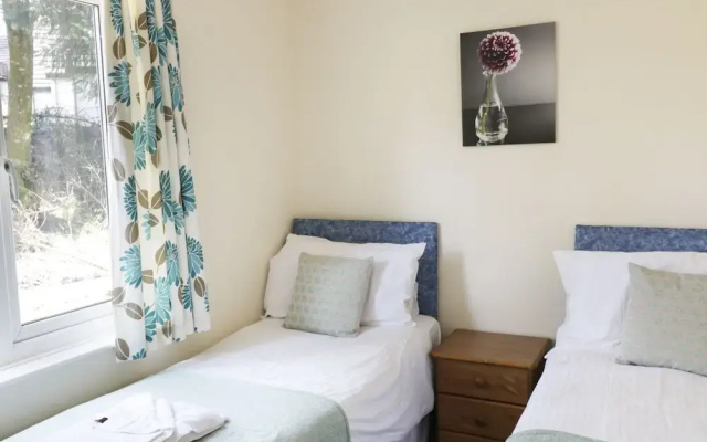 Valley Lodge 2
