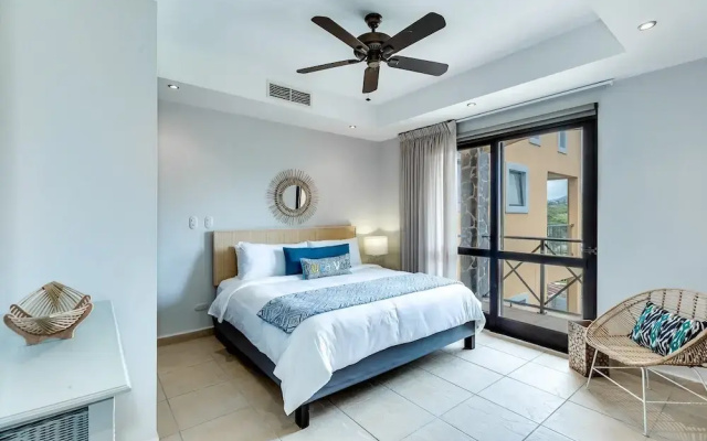 Perfect Oceanfront Retreat for Your Family