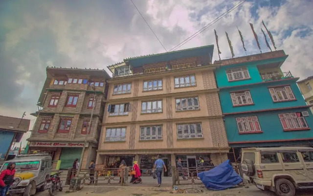 Hotel Blue Spring Residency By OYO Rooms