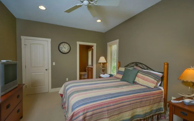 Whispering Pines by Taylor Made Deep Creek