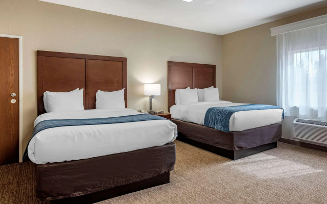 Comfort Inn & Suites Pueblo