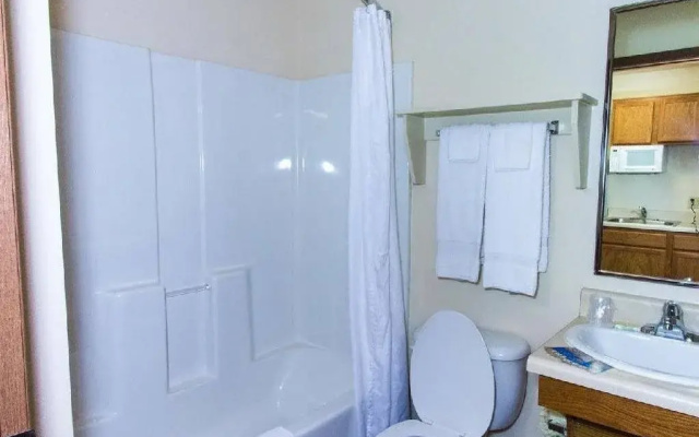 WoodSpring Suites Fayetteville I-49