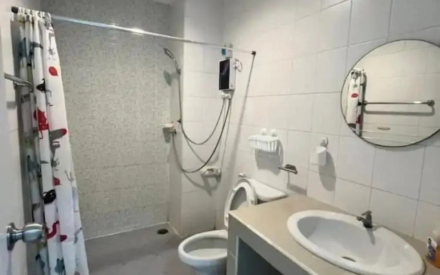 Private Apartment in Phuket With Balcony and Free Wifi