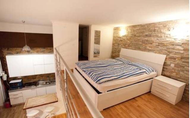 10 House Budapest