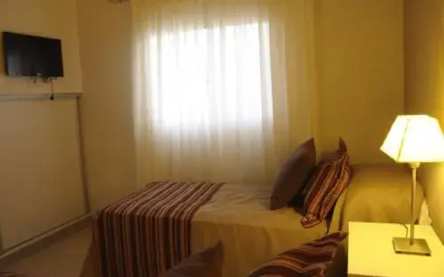Lom Suites