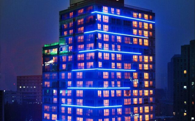 Отель Oak Chateau Beijing вид на фасад