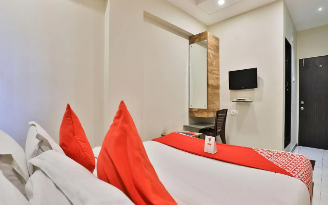 OYO 11578 Nova Hotel Nildeep