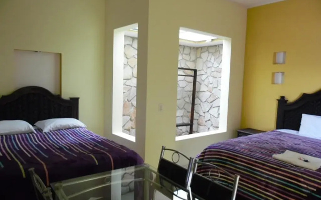 Hotel Renacimiento Tenam