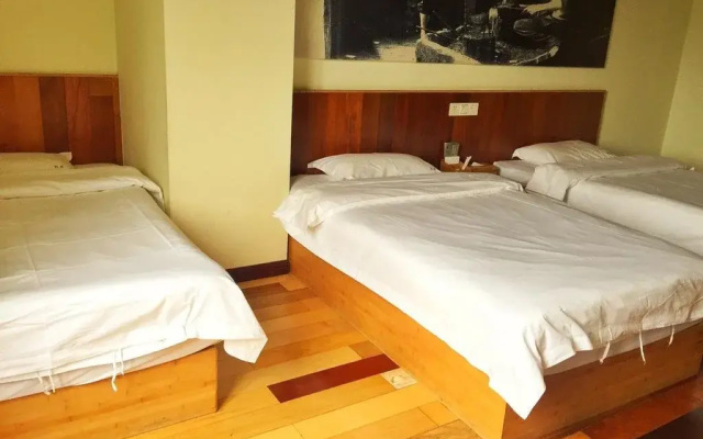 Chongqing Travelling With Hostel Jiefangbei Branch