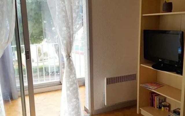 Apartment With one Bedroom in Canet-en-roussillon, With Wonderful City