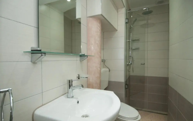Apartments Tomic A8
