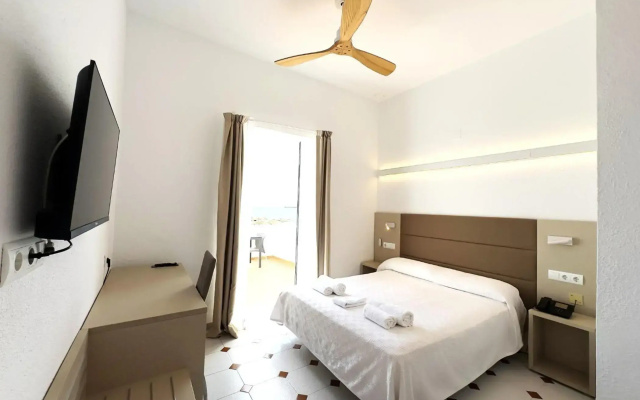 Hotel Roca Bella