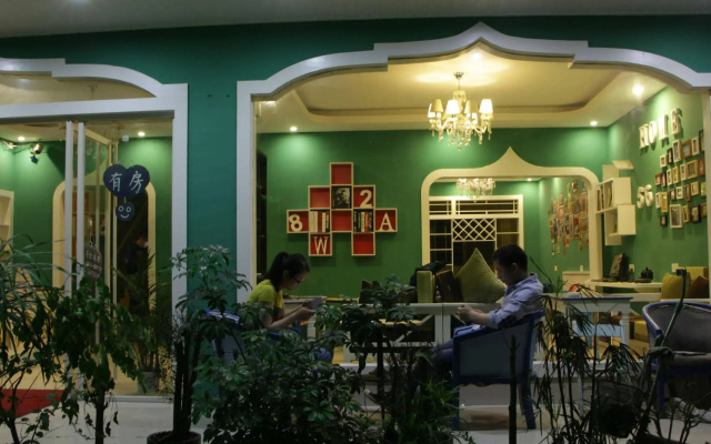 Yangshuo Guanjinglou Hotel