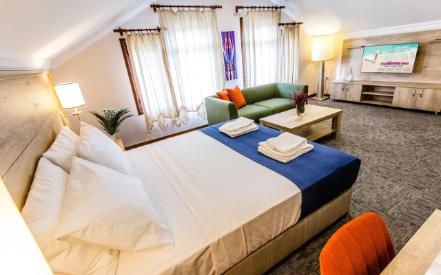 Club Marma Hotel