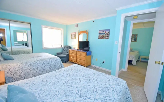 Bay Princess 211 2 Br condo by RedAwning